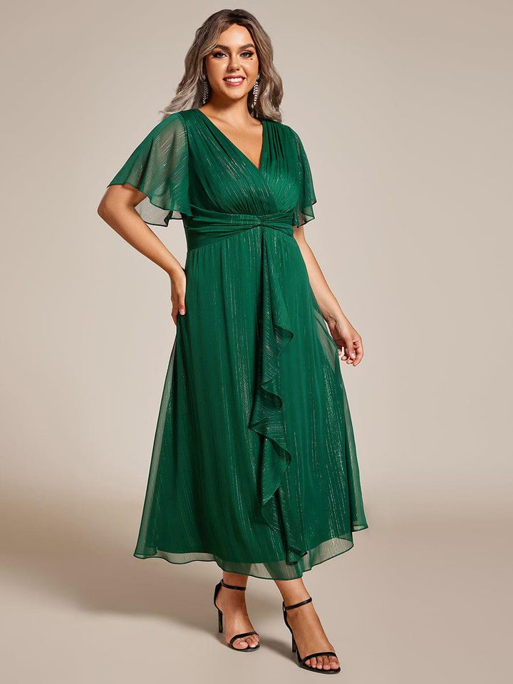 pretty OPAHL|Plus Size Glitter Short Sleeve A-Line Midi Wedding Guest Dress with Ruffled Hem