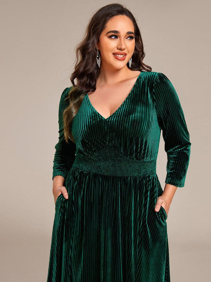 ever ARLET|Plus Size V-neck Long Sleeve Velvet A-Line Midi Wedding Guest Dress