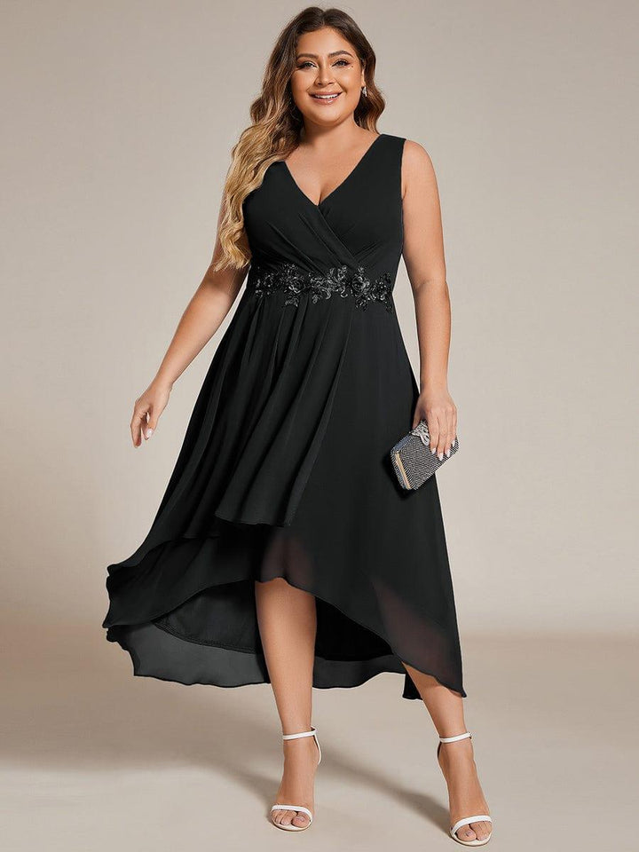 pretty IRYS|Plus Size Sleeveless Chiffon High-Low Wedding Guest Dress with Waist Applique