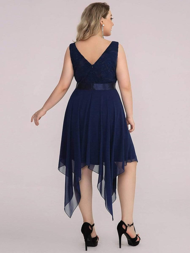 pretty COSTA|Plus Size Stunning V Neck Lace & Chiffon Prom Dress for Women