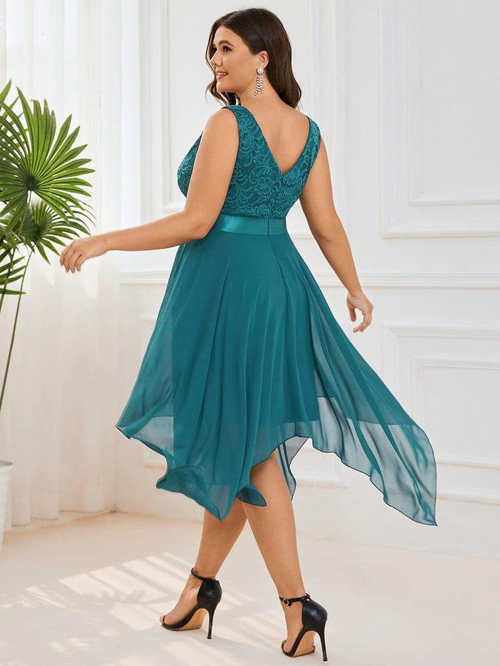 pretty COSTA|Plus Size Stunning V Neck Lace & Chiffon Prom Dress for Women (Final Sale)