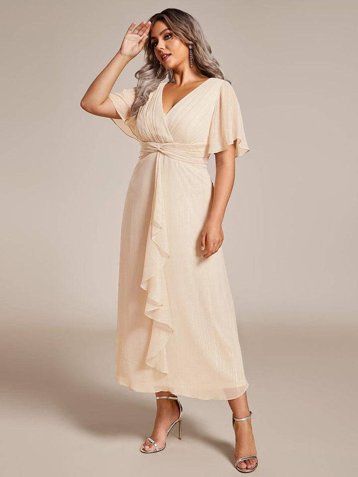 pretty OPAHL|Plus Size Glitter Short Sleeve A-Line Midi Wedding Guest Dress with Ruffled Hem